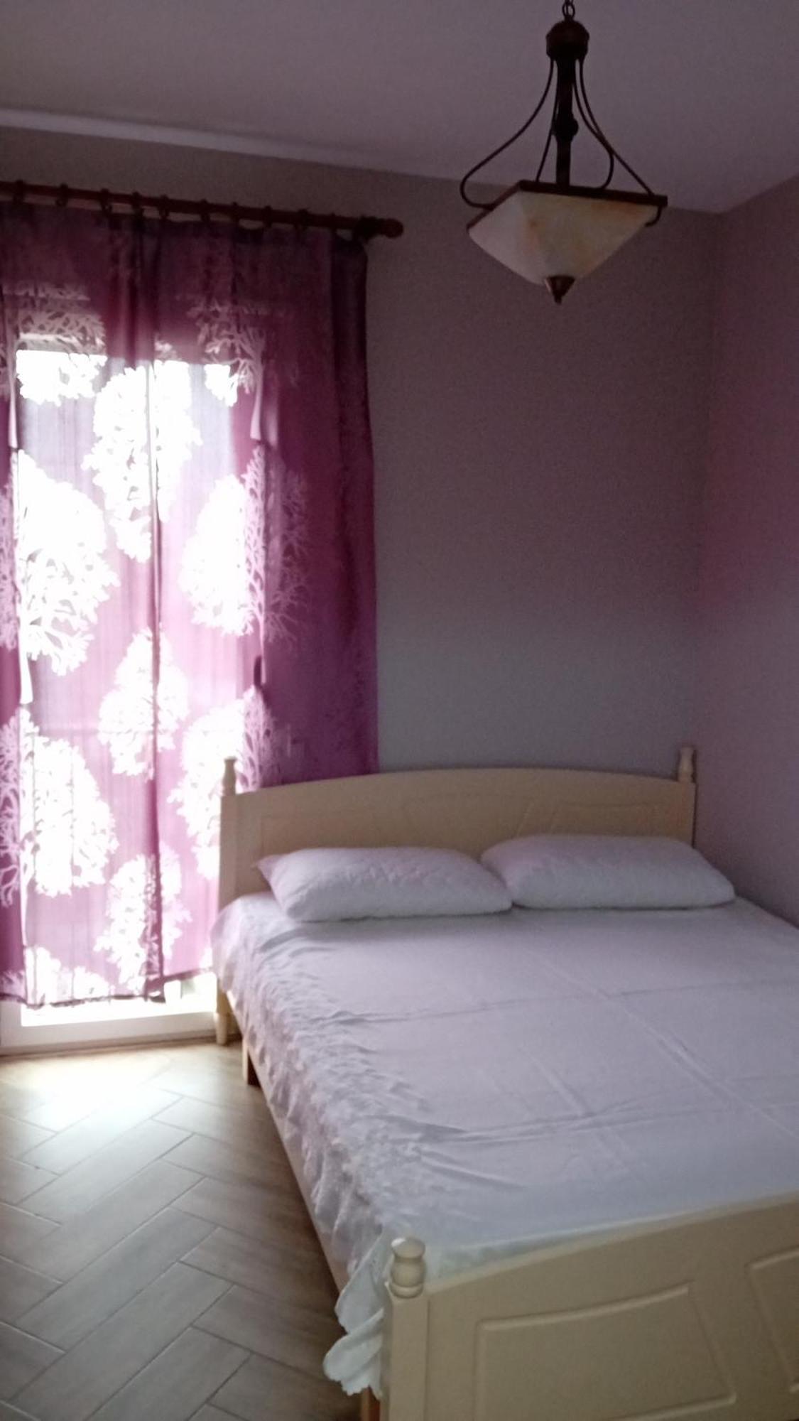 Brajan Tirona Apartament Tirana